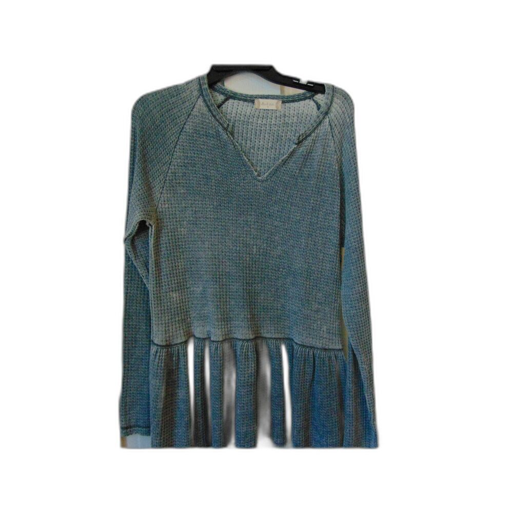 Altared State Grey Thermal Long Sleeved, V-neck Pullover blouse Sz Medium